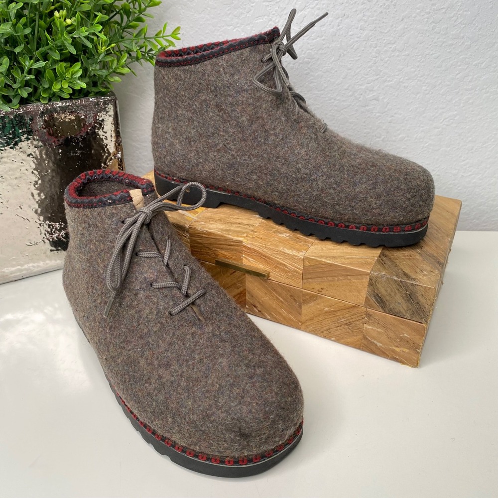 Wild 'n Wooly by Stegmann Women's Gray Felt Lace-Up Ankle‎ Boots Red Trim Size 6